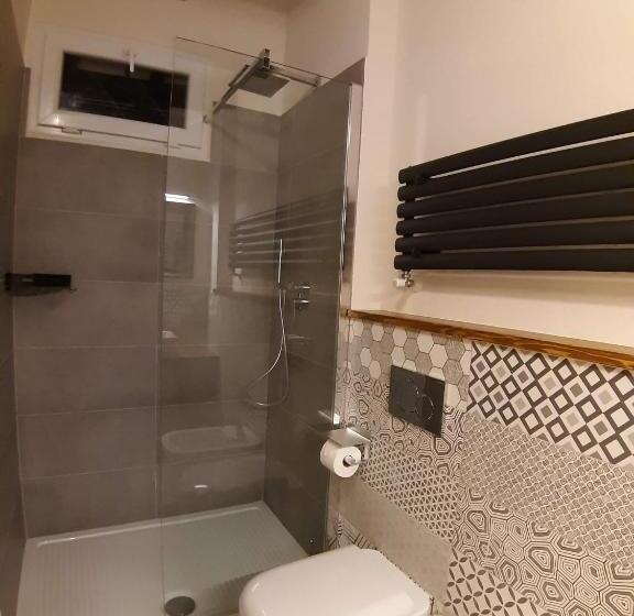 חדר משפתחתי סופריור, Vistalago Versilia