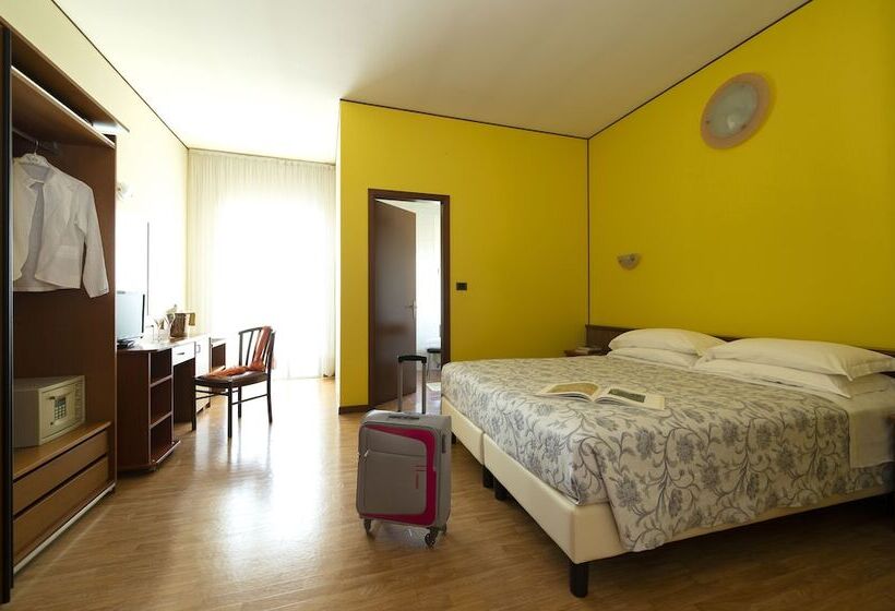 غرفة قياسية فردية, Terme Paradiso