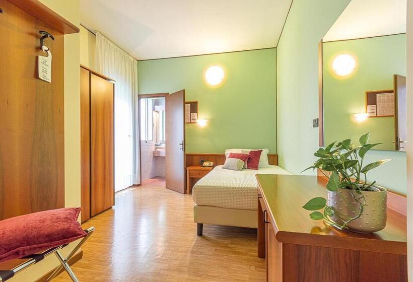 غرفة قياسية فردية, Terme Paradiso