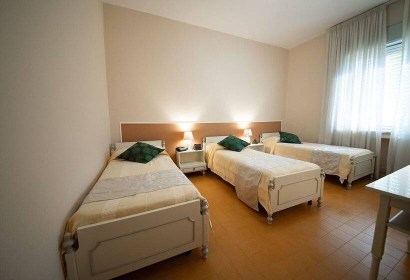 חדר סטנדרט לשלושה, Venezuela