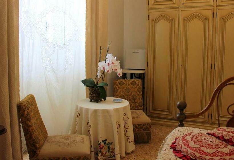 غرفة قياسية ثلاثية, B&b Irenemarchese Gluten Free