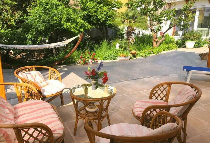 غرفة قياسية ثلاثية, B&b Irenemarchese Gluten Free