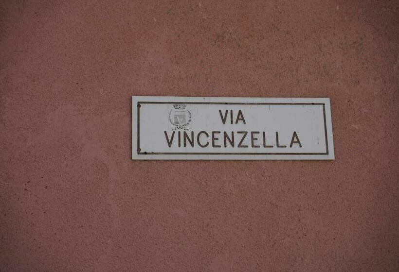 スタンダードルーム, B&b Nodo Francescano