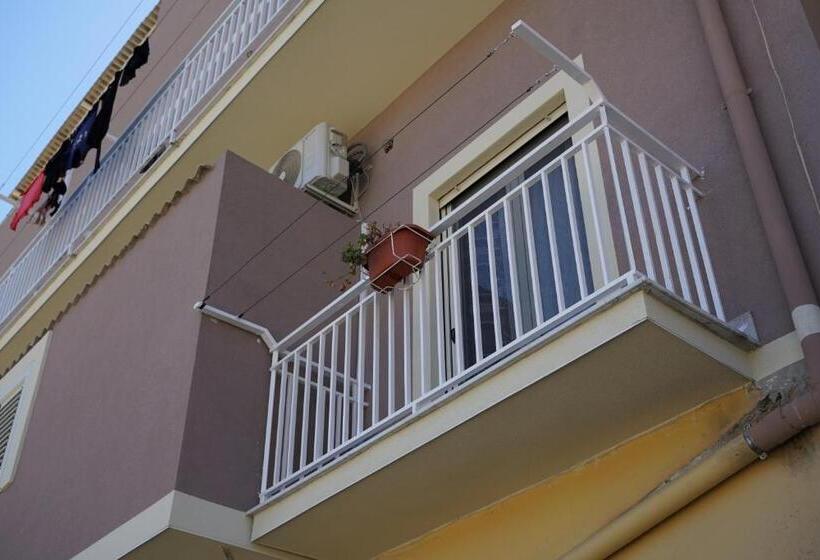 スタンダードルーム, B&b Nodo Francescano