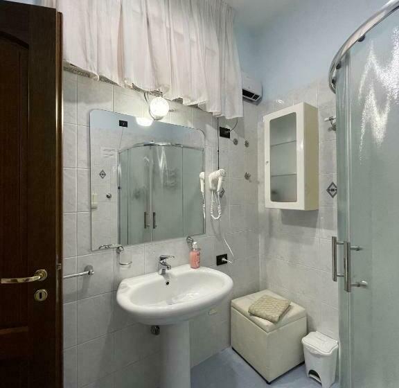 اتاق سه نفره سوپریور با چشمانداز دریا, B&b Vistamare