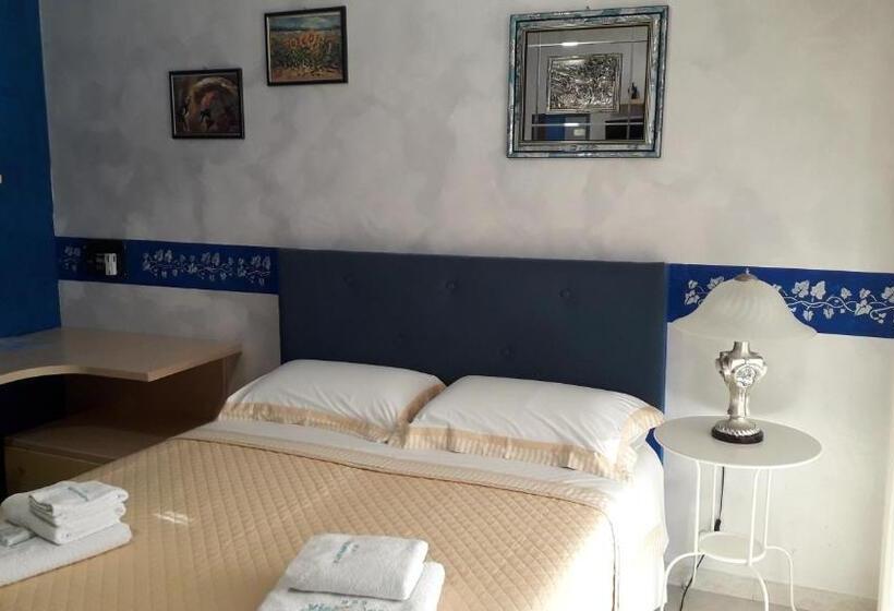 اتاق سه نفره سوپریور با چشمانداز دریا, B&b Vistamare