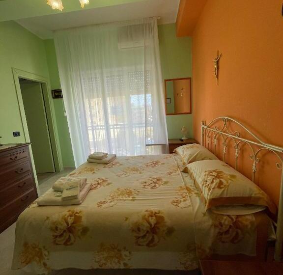 اتاق لوکس با چشمانداز دریا, B&b Vistamare