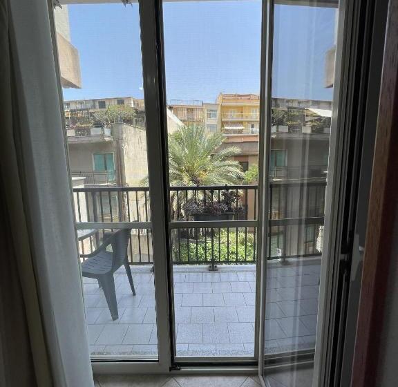 اتاق استاندارد با بالکن, B&b Vistamare