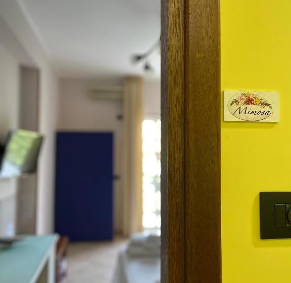 اتاق استاندارد با بالکن, B&b Vistamare