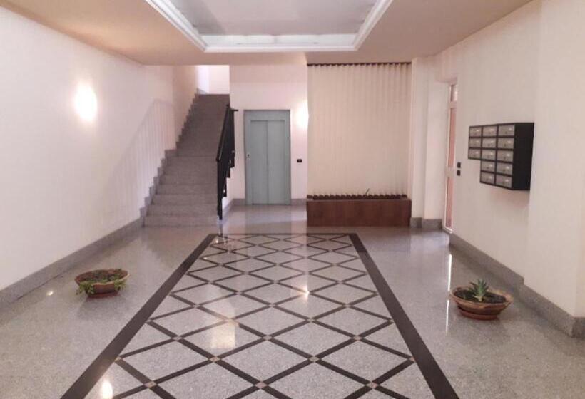 Номер Стандарт с Балконом, B&b Vistamare