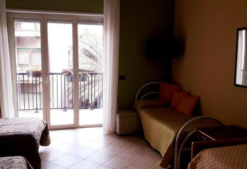 اتاق استاندارد چهار تخته, B&b Vistamare