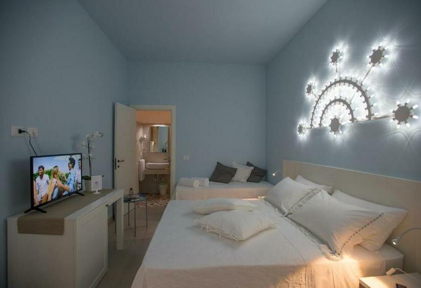 Номер Стандарт Трехместный, Luci Del Salento Guest House