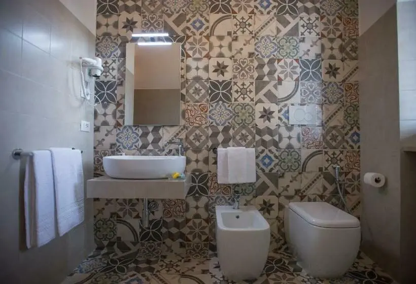 スタンダードトリプルルーム, Luci Del Salento Guest House