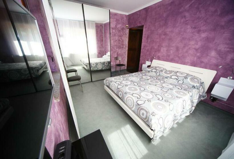اتاق استاندارد با چشم‌انداز باغ, Sunshine Bnb