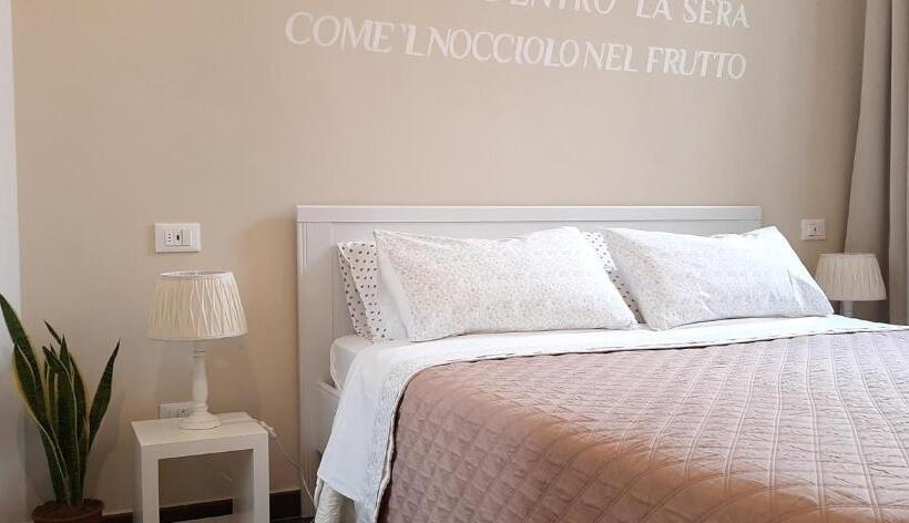 غرفة قياسية سرير كينج, Amandolevanto B&b