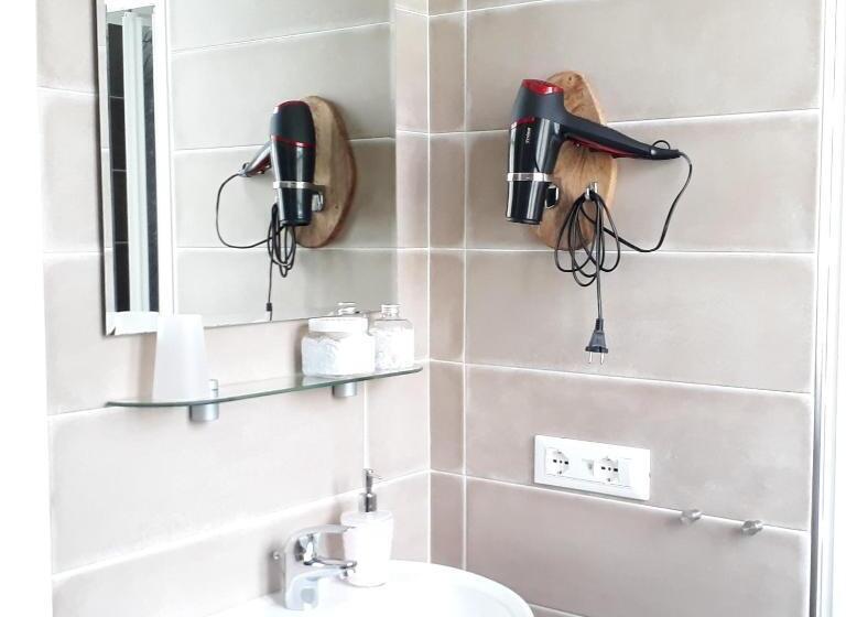 غرفة قياسية سرير كينج, Amandolevanto B&b