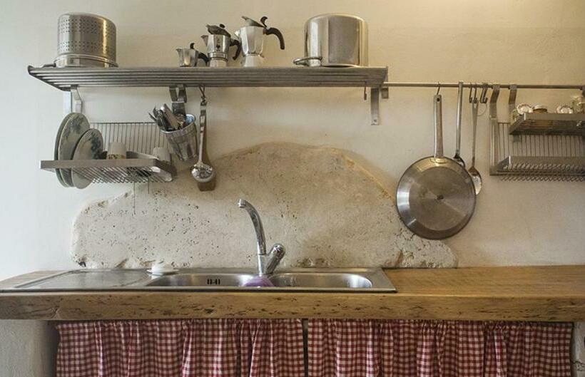 Perhesviitti, Il Secolo Breve B&b