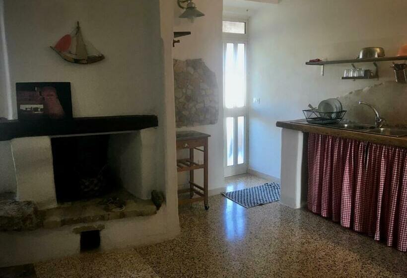 Perhesviitti, Il Secolo Breve B&b