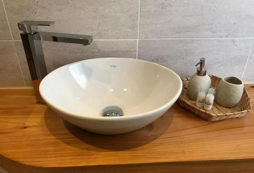 חדר סטנדרט, B&b Magenta