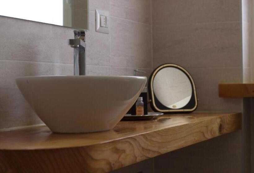 חדר סטנדרט, B&b Magenta