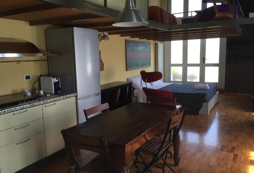 스탠다드 룸 킹사이즈 침대, B&b Treviglio