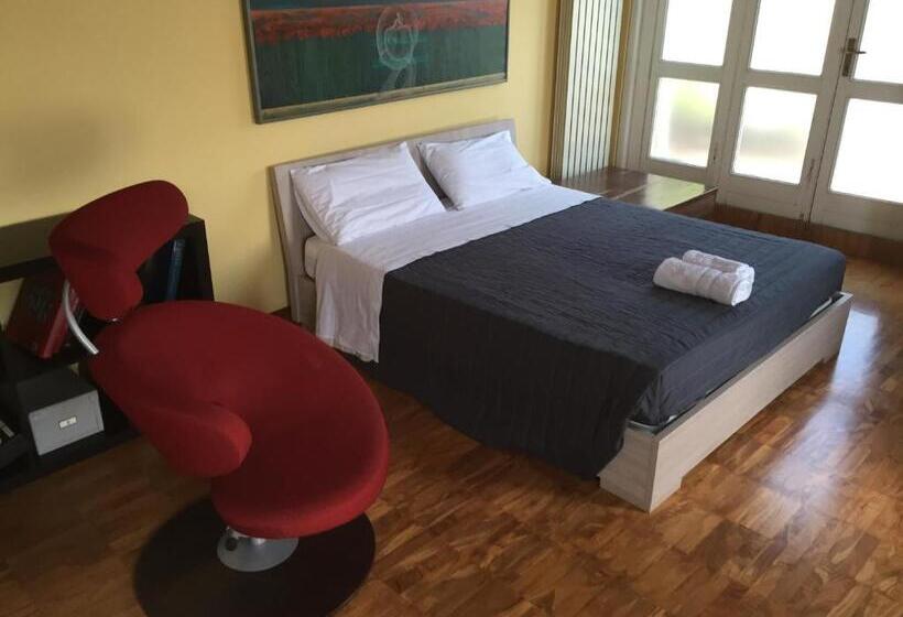 חדר סטנדרט עם מיטת קינג, B&b Treviglio