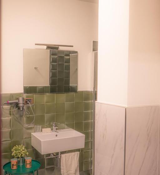 带阳台的豪华间, Il Verdi Home