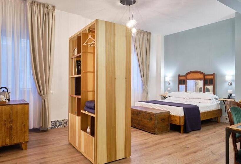 سوییت, La Via Del Porto Charme Rooms