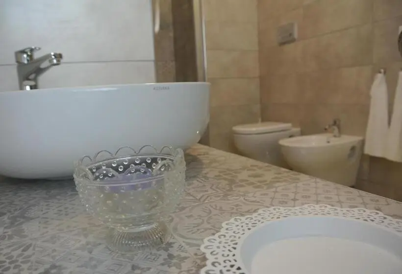 اتاق استاندارد با تخت بزرگ, Quattordici B&b