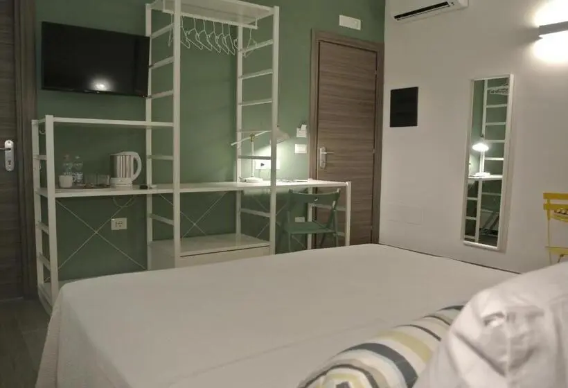 اتاق استاندارد با تخت بزرگ, Quattordici B&b