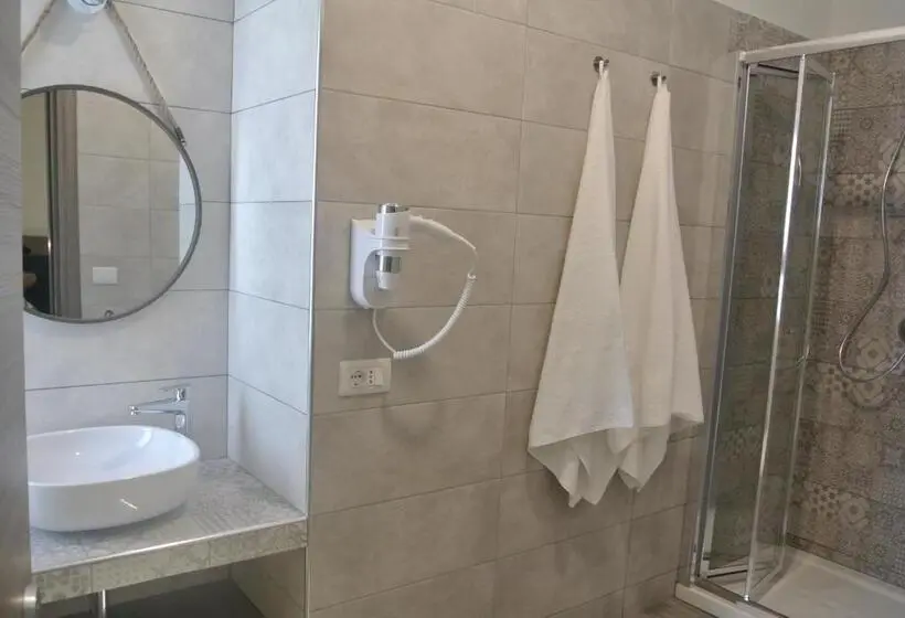 اتاق استاندارد با تخت بزرگ, Quattordici B&b