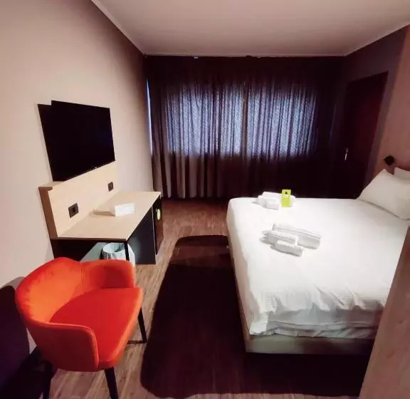 スタンダードルーム, B&b Hotel Cuneo Cristal