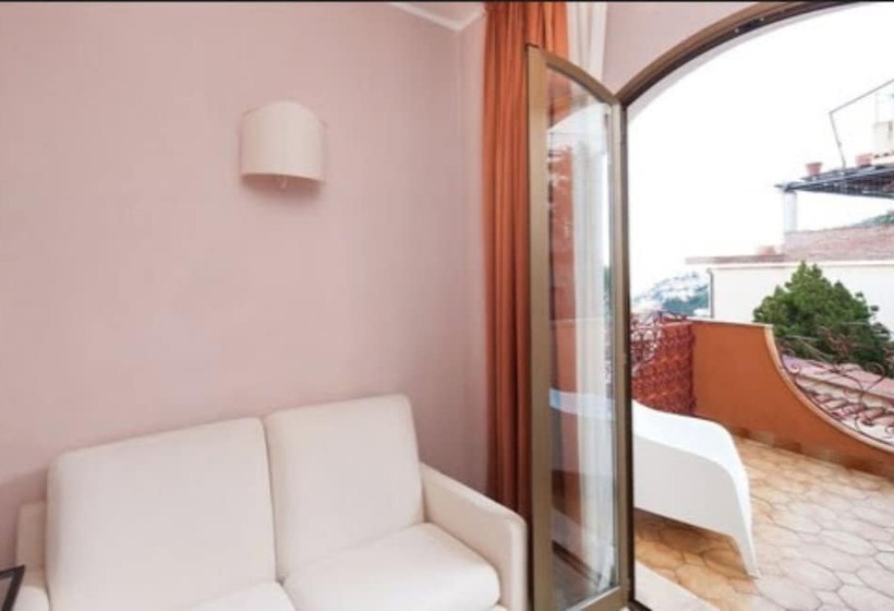 Номер Стандарт, Andromaco Palace