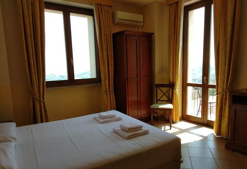 غرفة قياسية, Belvedere