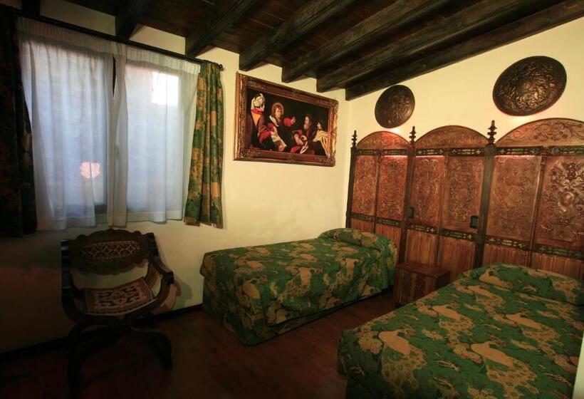 Номер Стандарт, Castello Di Pavone