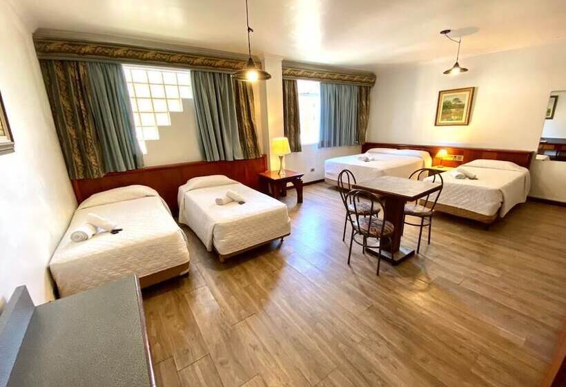 标准三人间, Golden Star