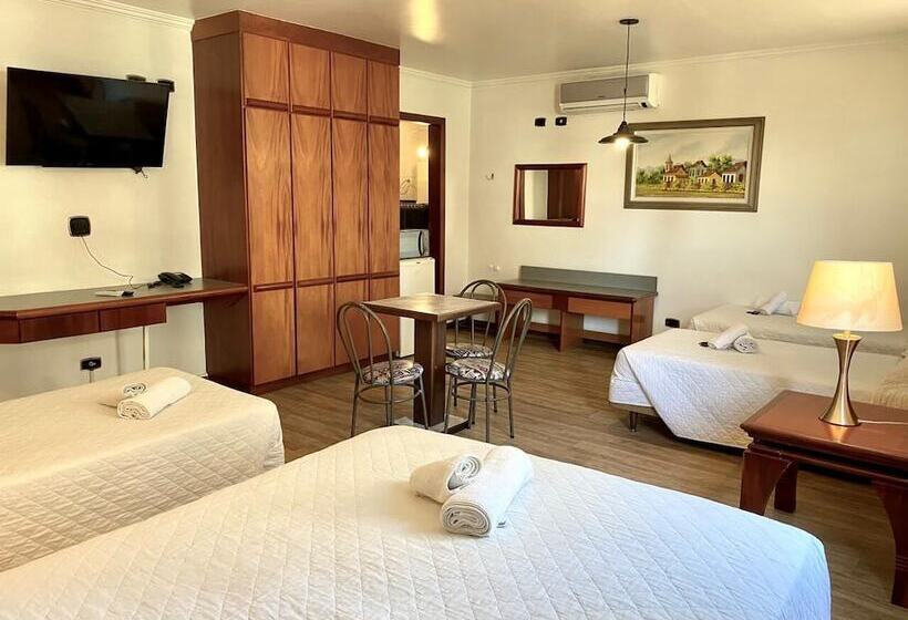 标准三人间, Golden Star