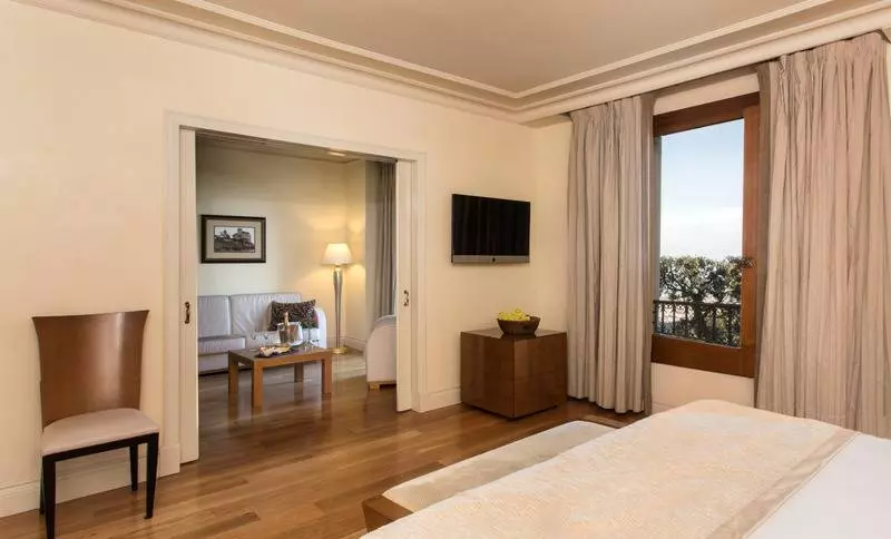 Juniorsviitti Vuoristonäkymä, Gran Hotel La Florida G.l Monumento