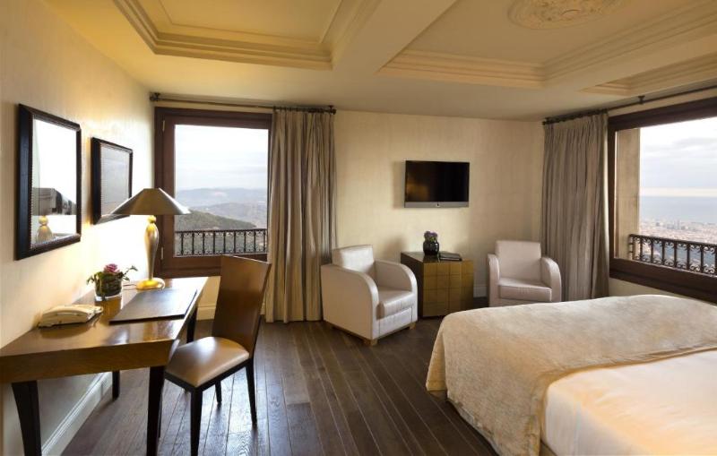 Habitación Deluxe Vista Ciudad, Gran Hotel La Florida G.l Monumento