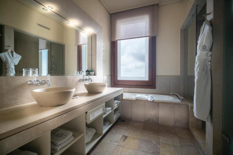 Номер Deluxe Вид на Горы, Gran Hotel La Florida G.l Monumento