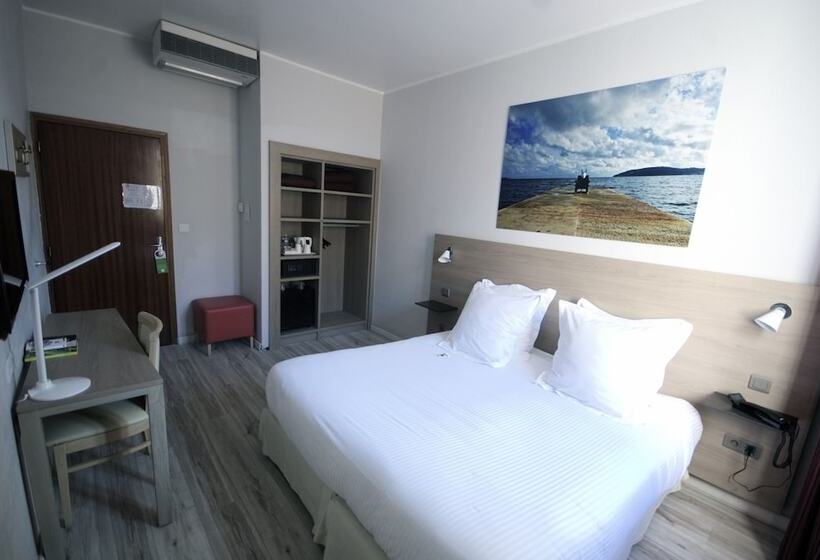 スーペリアールーム, Grand Hôtel Dauphiné, Boutique Hôtel & Suites