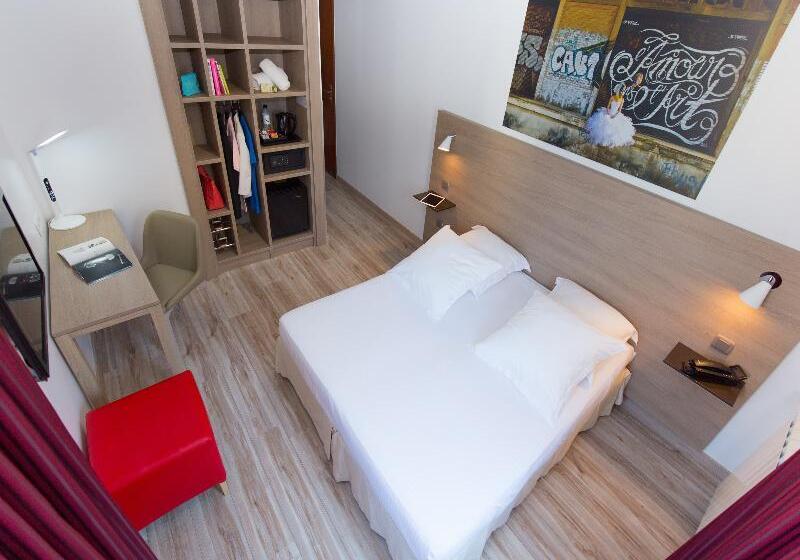 スーペリアールーム, Grand Hôtel Dauphiné, Boutique Hôtel & Suites