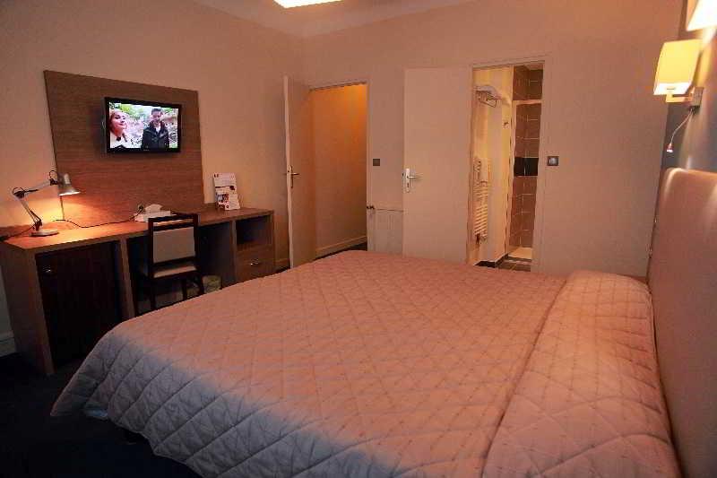 غرفة قياسية, Hôtel Restaurant Logis Hotellerie De Balajan