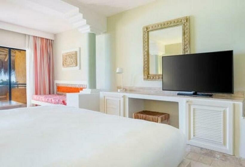 جناح جونيور مطلّ علي البحر, Iberostar Waves Quetzal