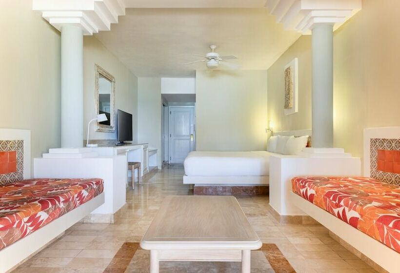 Junior Suite mit Meerblick, Iberostar Waves Quetzal