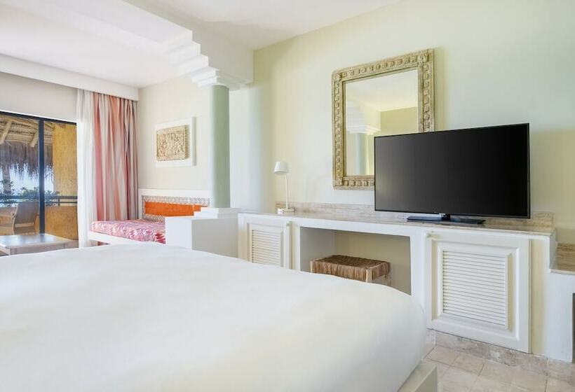 جناح جونيور مطلّ علي البحر, Iberostar Waves Quetzal