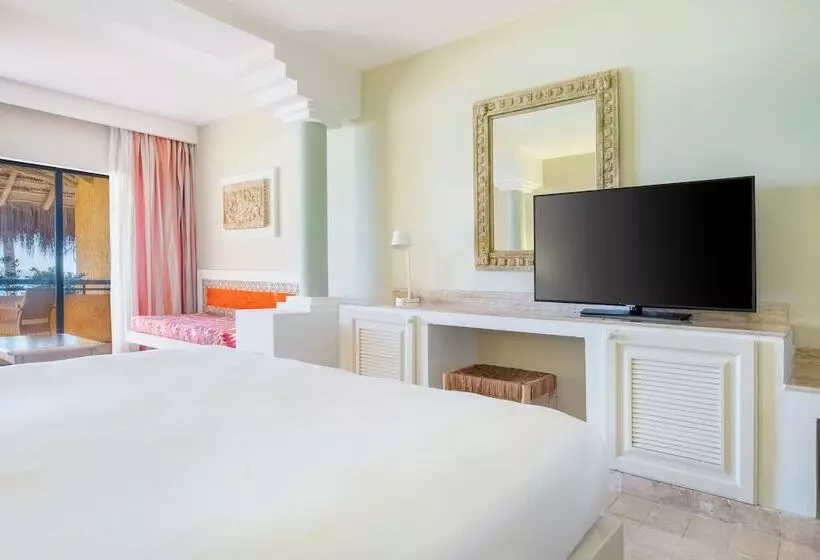 オーシャンビュージュニアスイート, Iberostar Waves Quetzal