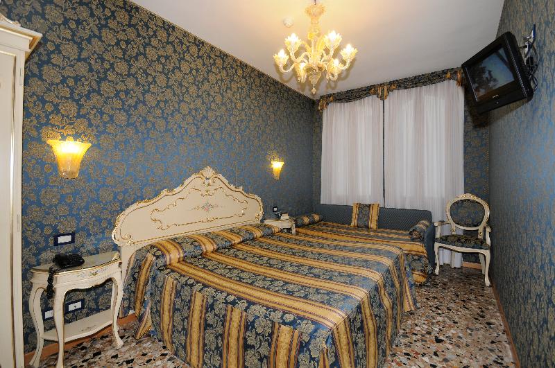 جناح جونيور, Iberostar Waves Quetzal