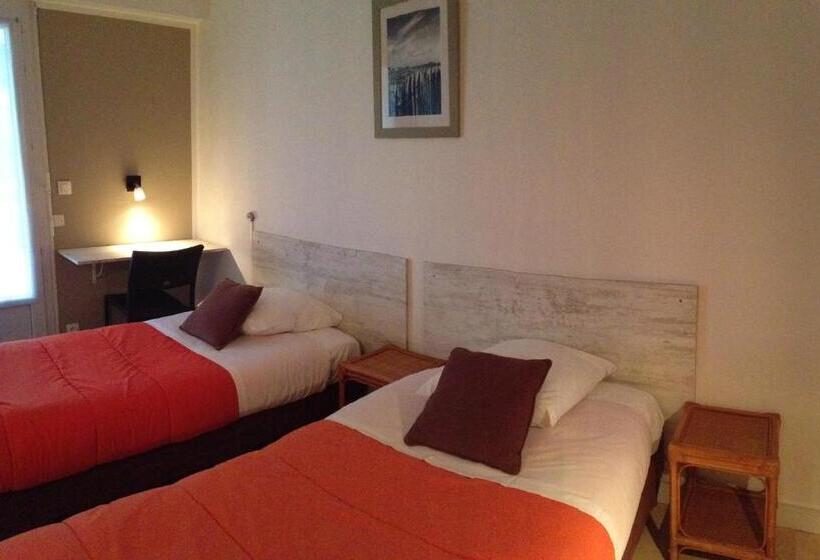 家庭套房, Les Cols Verts