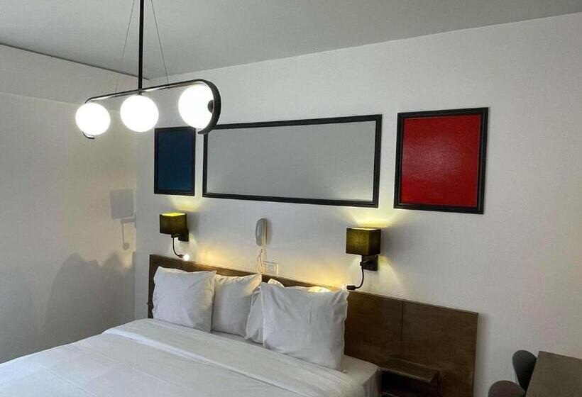 Comfort room with balcony, Les Cols Verts